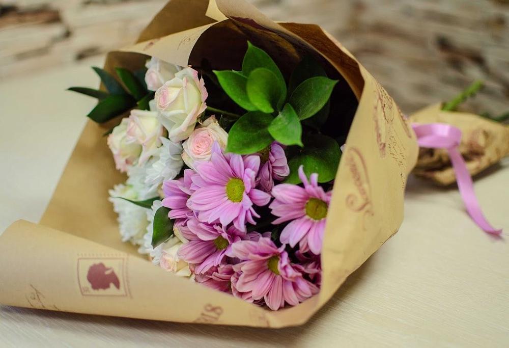 Букет цветов из: Розы и Хризантемы в Сандово