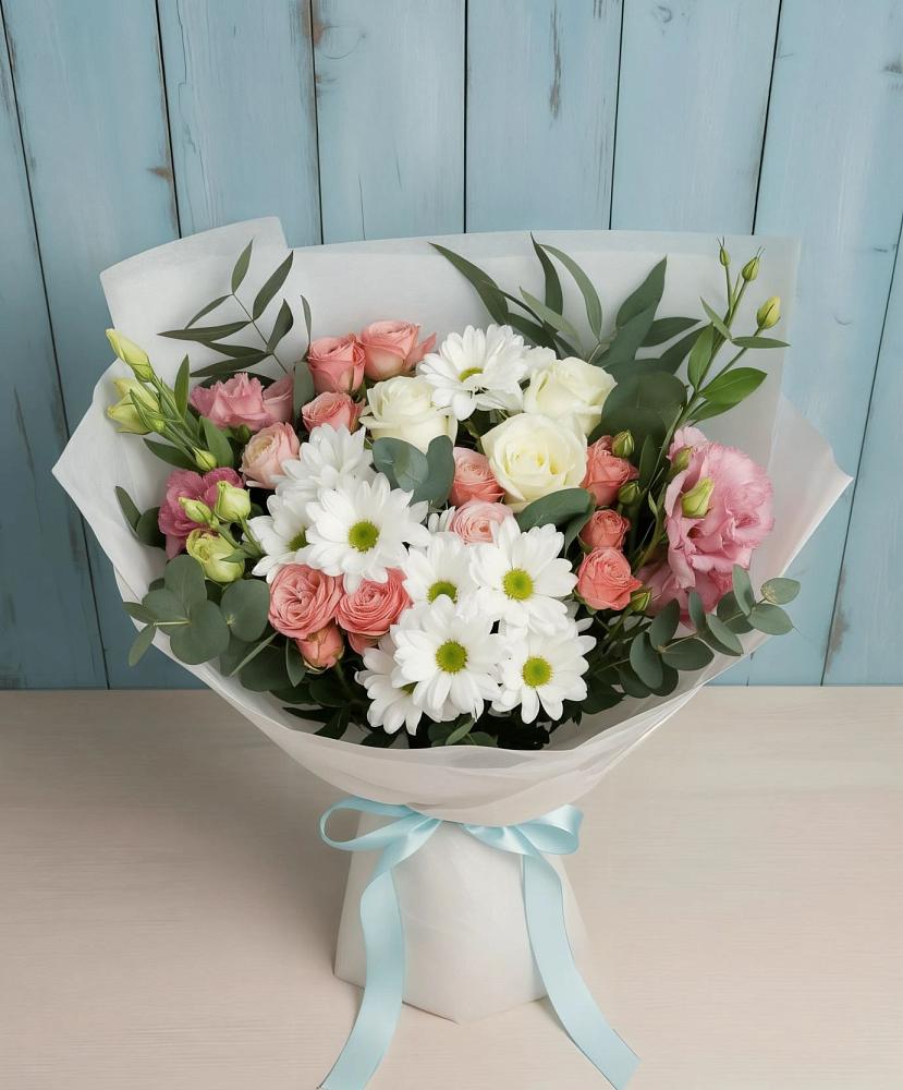 Букет цветов из: Розы, Лизиантусы и Хризантемы в Сандово