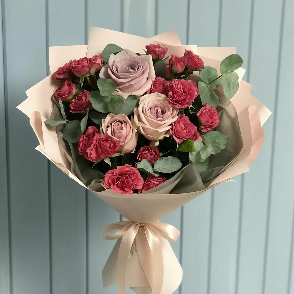 Букет цветов из: Гвоздики и Розы в Сандово