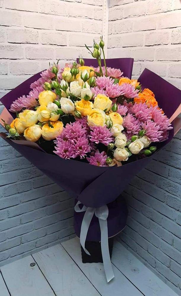 Букет цветов из: Хризантемы и Розы в Сандово