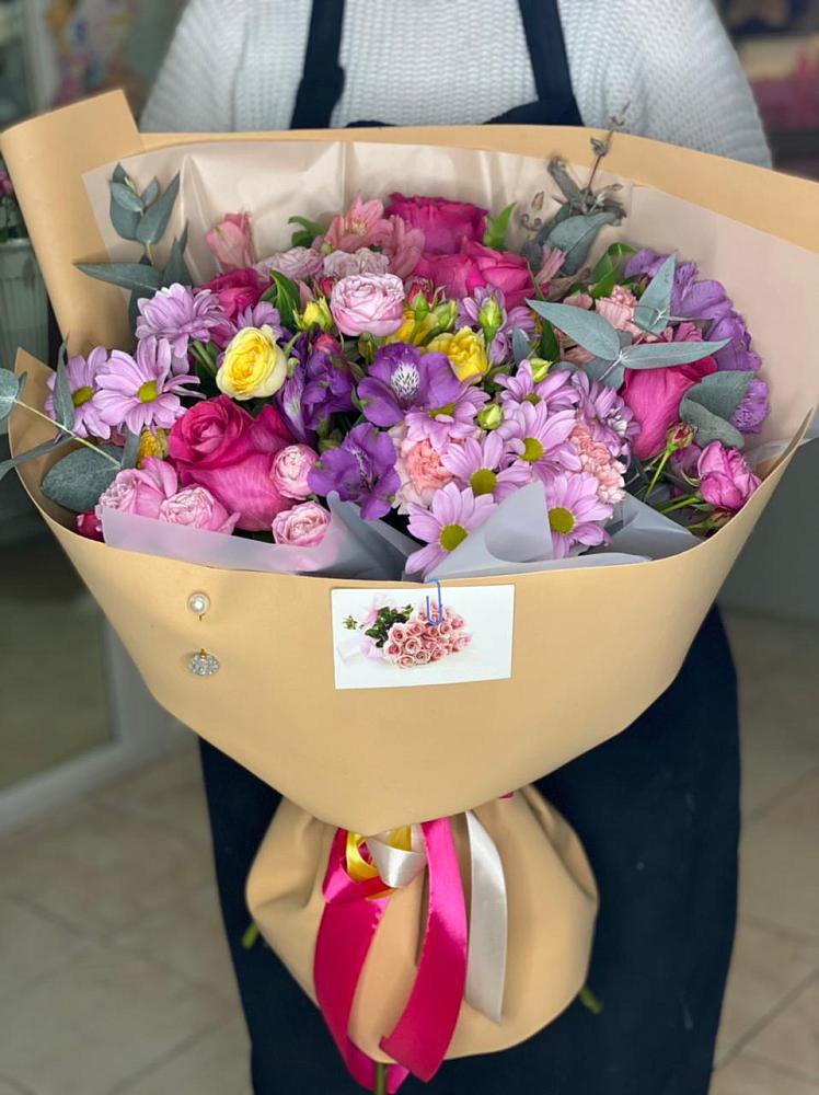 Букет цветов из: Хризантемы, Гвоздики и Альстромерии в Сандово