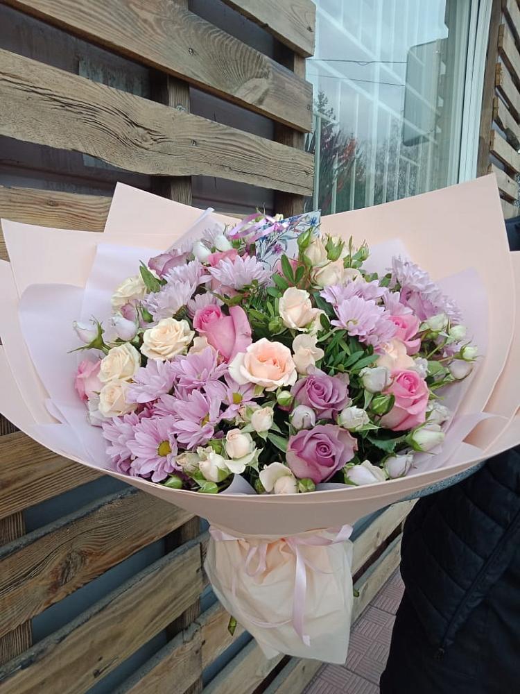 Букет цветов из: Розы и Хризантемы в Сандово