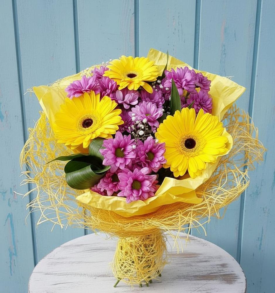 Букет цветов из: Хризантемы и Герберы в Сандово