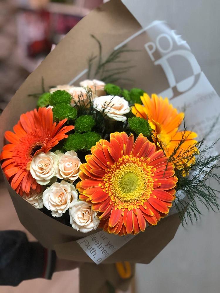 Букет цветов из: Герберы, Хризантемы и Розы в Сандово
