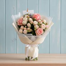 Букет цветов из:  Розы в Сандово